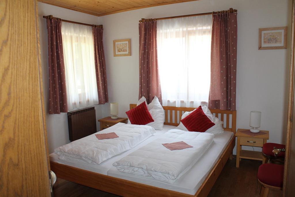 Bauernhof Familie Knoblechner Farm stay *